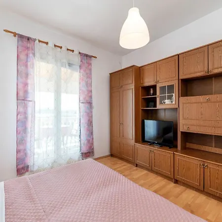 Daire In Tribunj Near Adriatic Sea Tribalj