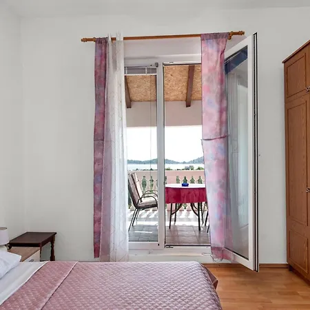 Apartamento In Tribunj Near Adriatic Sea Tribalj