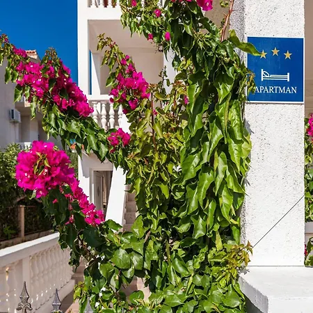 Apartamento In Tribunj Near Adriatic Sea *