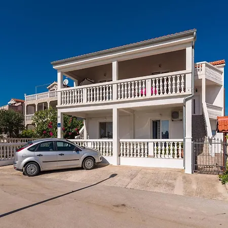 In Tribunj Near Adriatic Sea Apartamento Tribalj