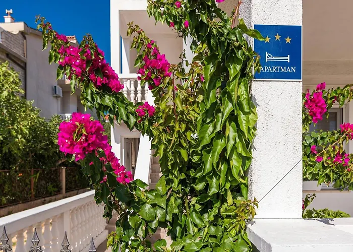 Apartament In Tribunj Near Adriatic Sea *