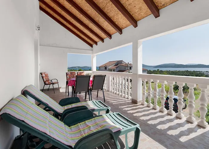 In Tribunj Near Adriatic Sea Appartement *